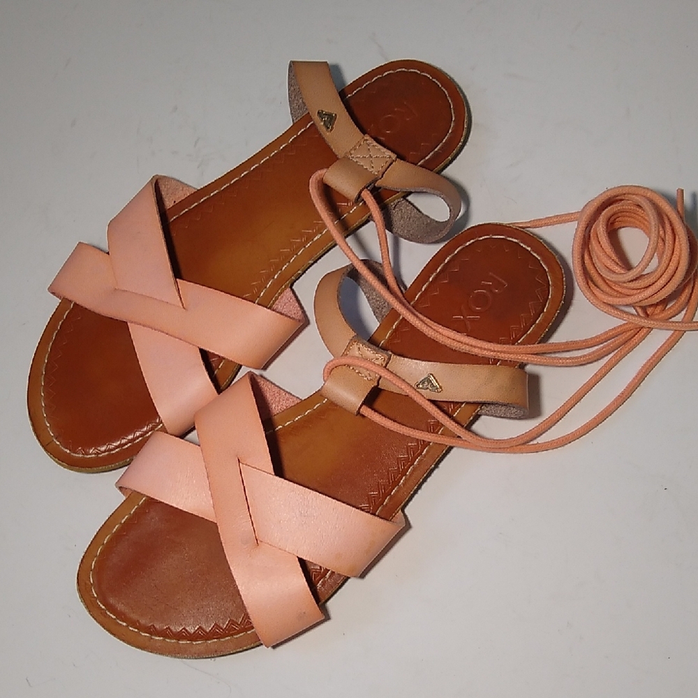 Roxy size 7 peach leather tie sandals